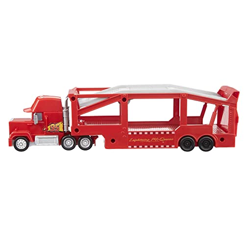 Cars Camión Mack transporta coches de juguete con rampa, capacidad para 12 coches, regalo para niños +3 años (Mattel HHJ54)